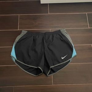 Nike women’s shorts